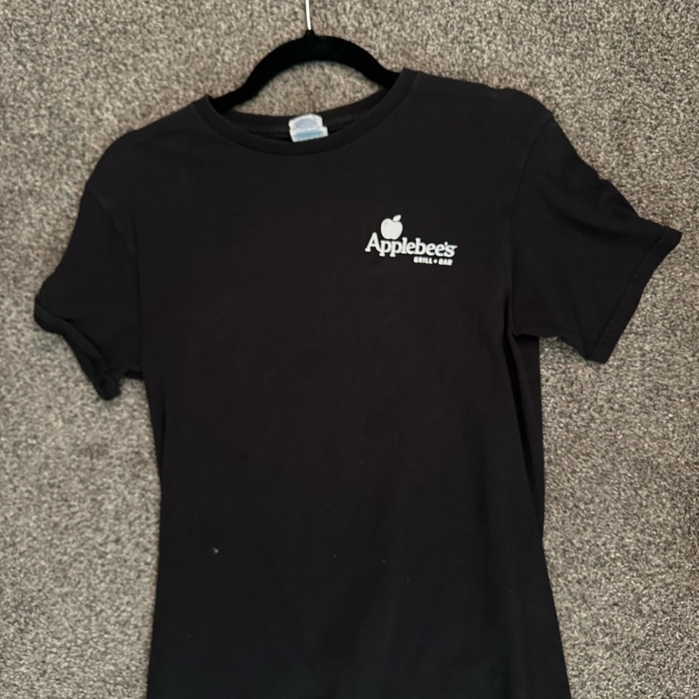 Applebees (grill+bar version) employee shirt Mens Small